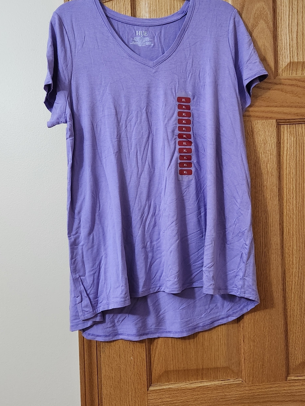 2 HUE Lavender And Black V-Neck T-Shirt